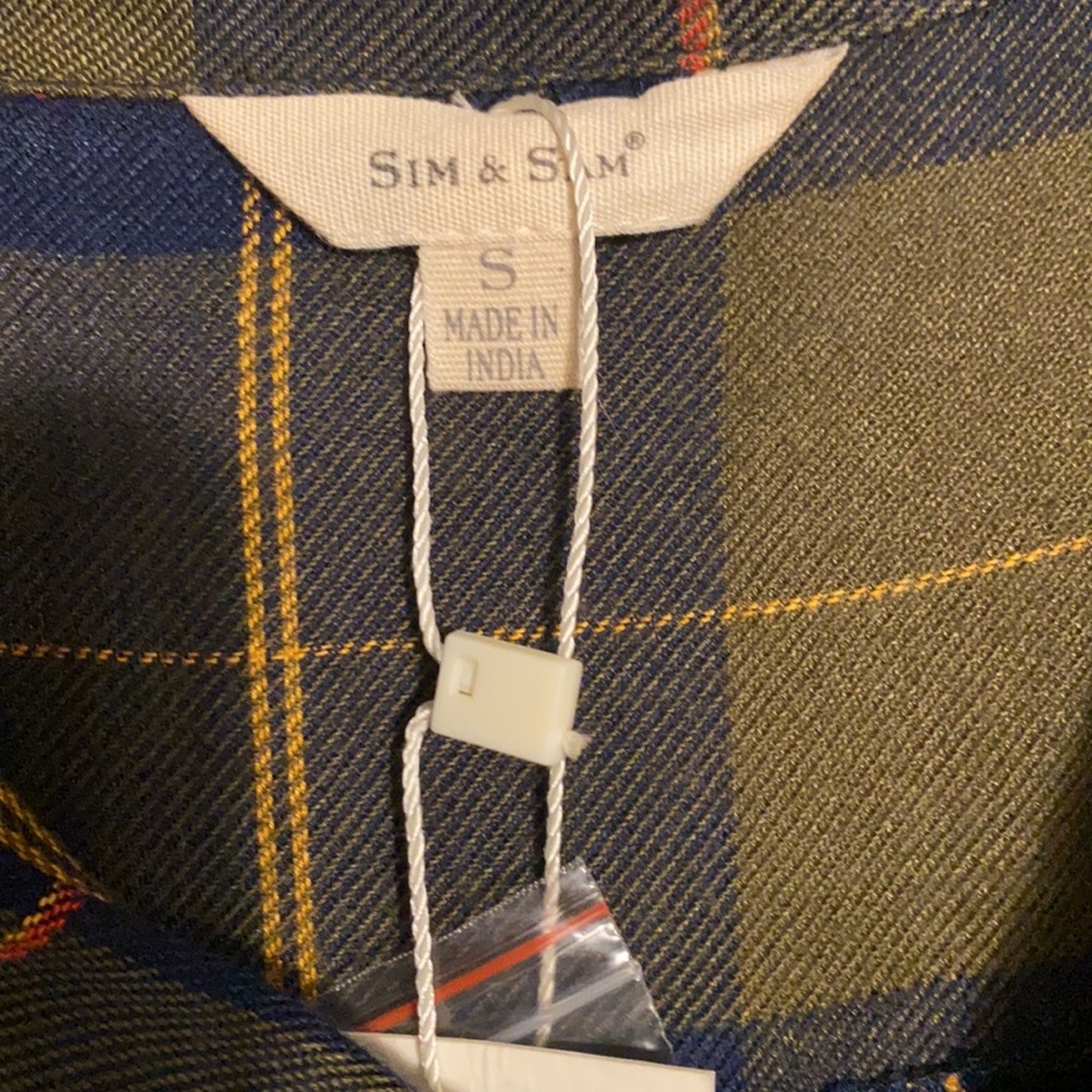 Flannel - Picture 2 of 3